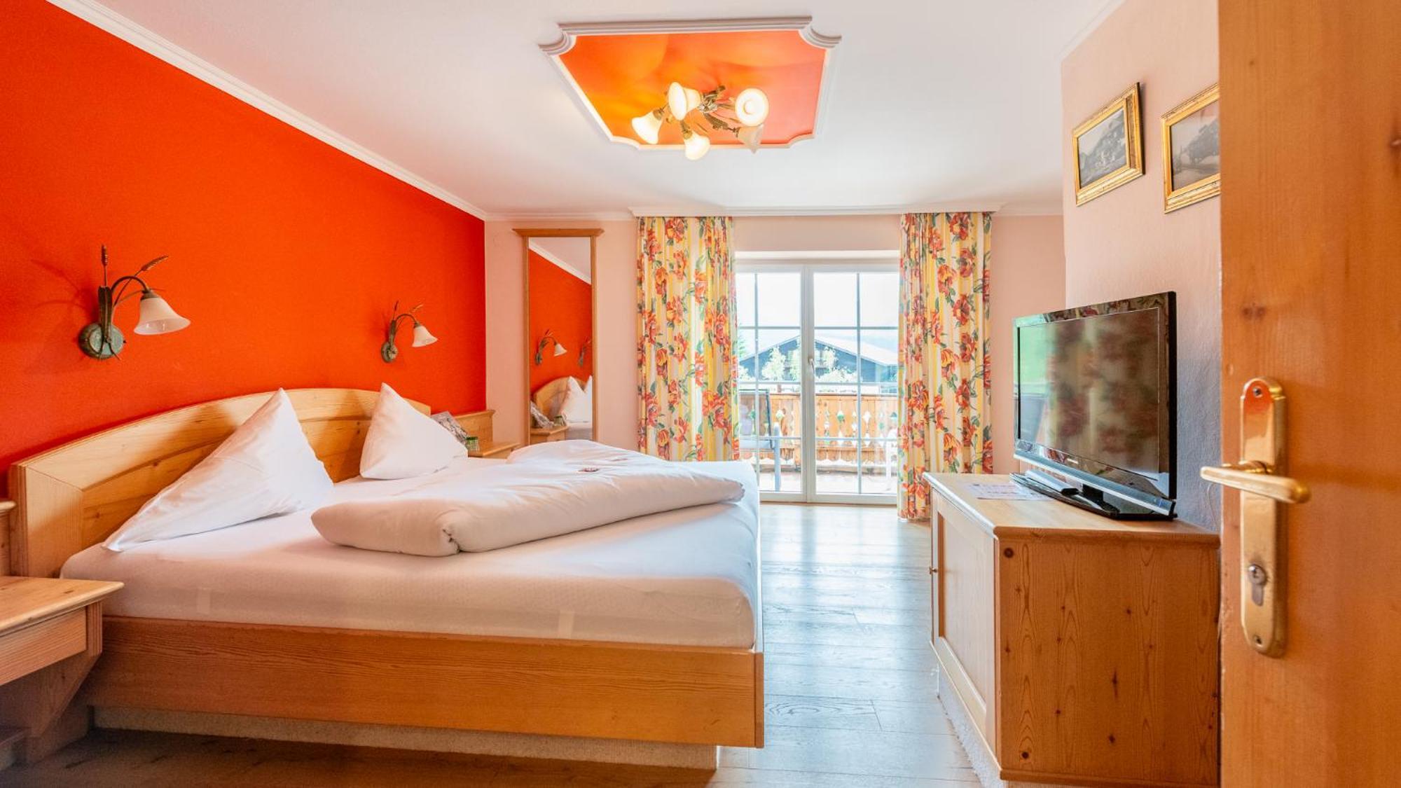 Hotel Foersterhof Lebe Pur, Geniesse Den Tag Saint Wolfgang Екстериор снимка